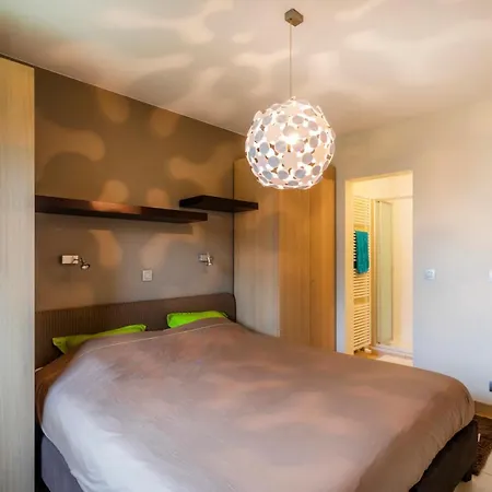 Amena 0101 - 2 Bedrooms 6p - Sunny Located And 5 Steps From The Sea - With Garage * Koksijde