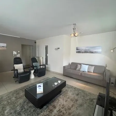 Amena 0101 - 2 Bedrooms 6p - Sunny Located And 5 Steps From The Sea - With Garage Apartment *